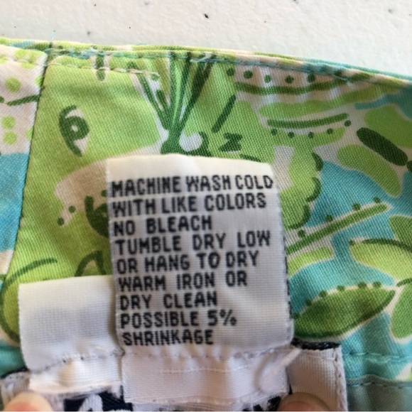 Lilly Pulitzer Green and Blue Tropical Capri Pants Size 4 - Picture 6 of 6